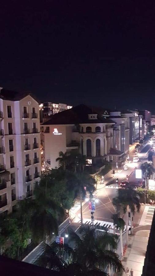 One Palm Tree Villas Condo Across Naia Terminal 3 Manila Exterior photo