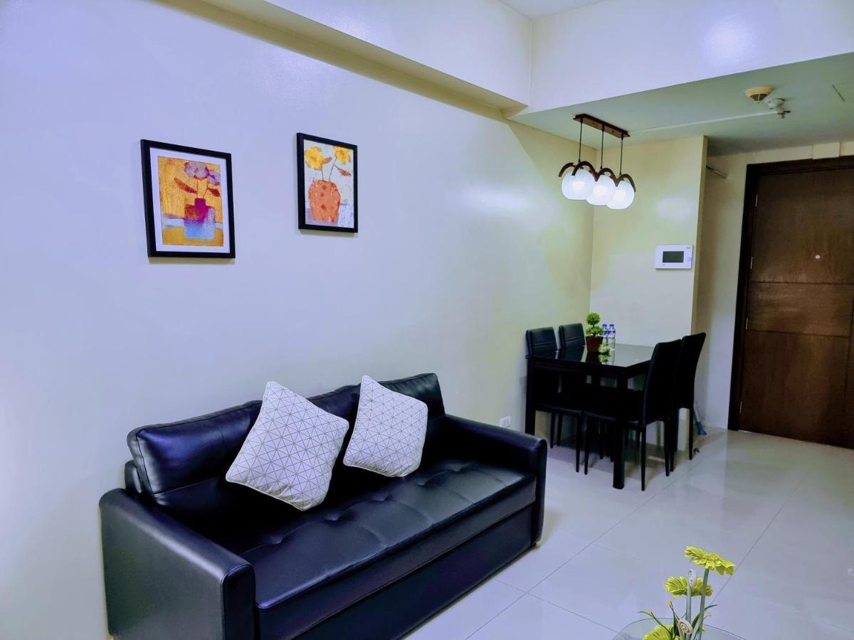 One Palm Tree Villas Condo Across Naia Terminal 3 Manila Exterior photo